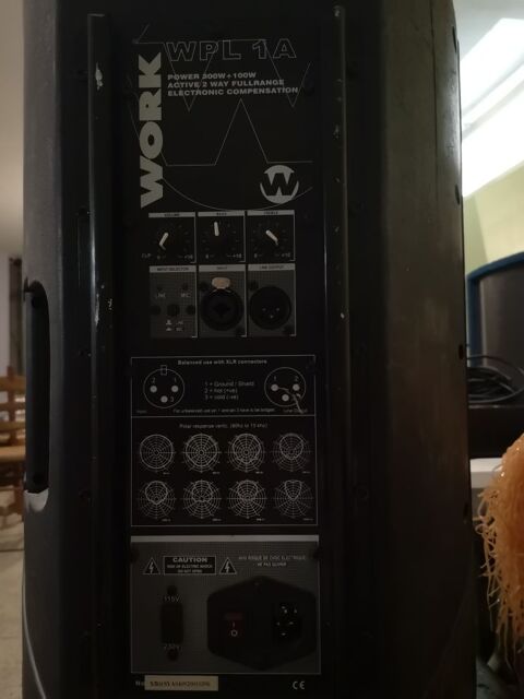 cette enceinte WORK 300 watts + 100W aigu, 150 Ancenis (44)