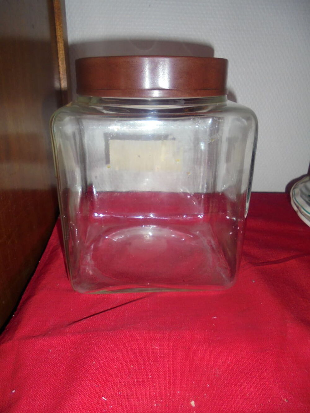 pot en verre et couvercle en bak&eacute;lite Cuisine