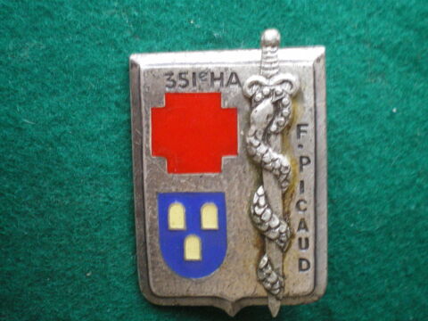 Insigne de Santé - Hôpital des Armées F.Picaud. 12 Caen (14)