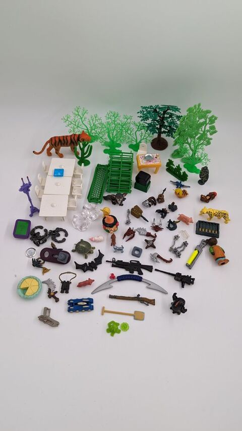 Lot de divers jouets arbres tables chaises.. occasion 1 Vulbens (74)