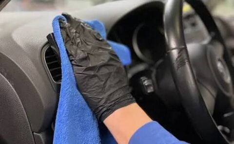 Lavage auto int&eacute;rieur
0 95340 Persan
