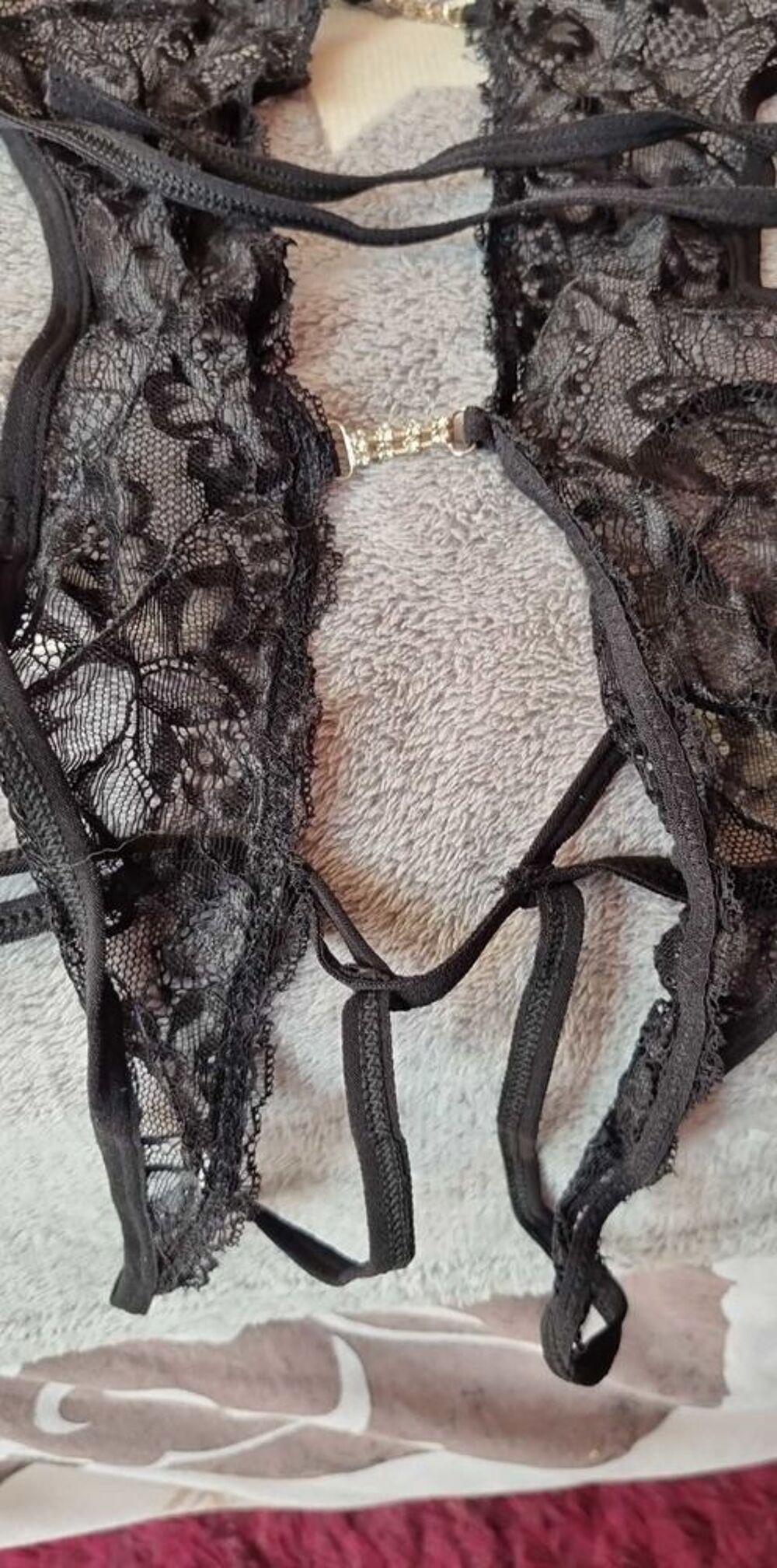Mixe body, string et lacets . Vêtements