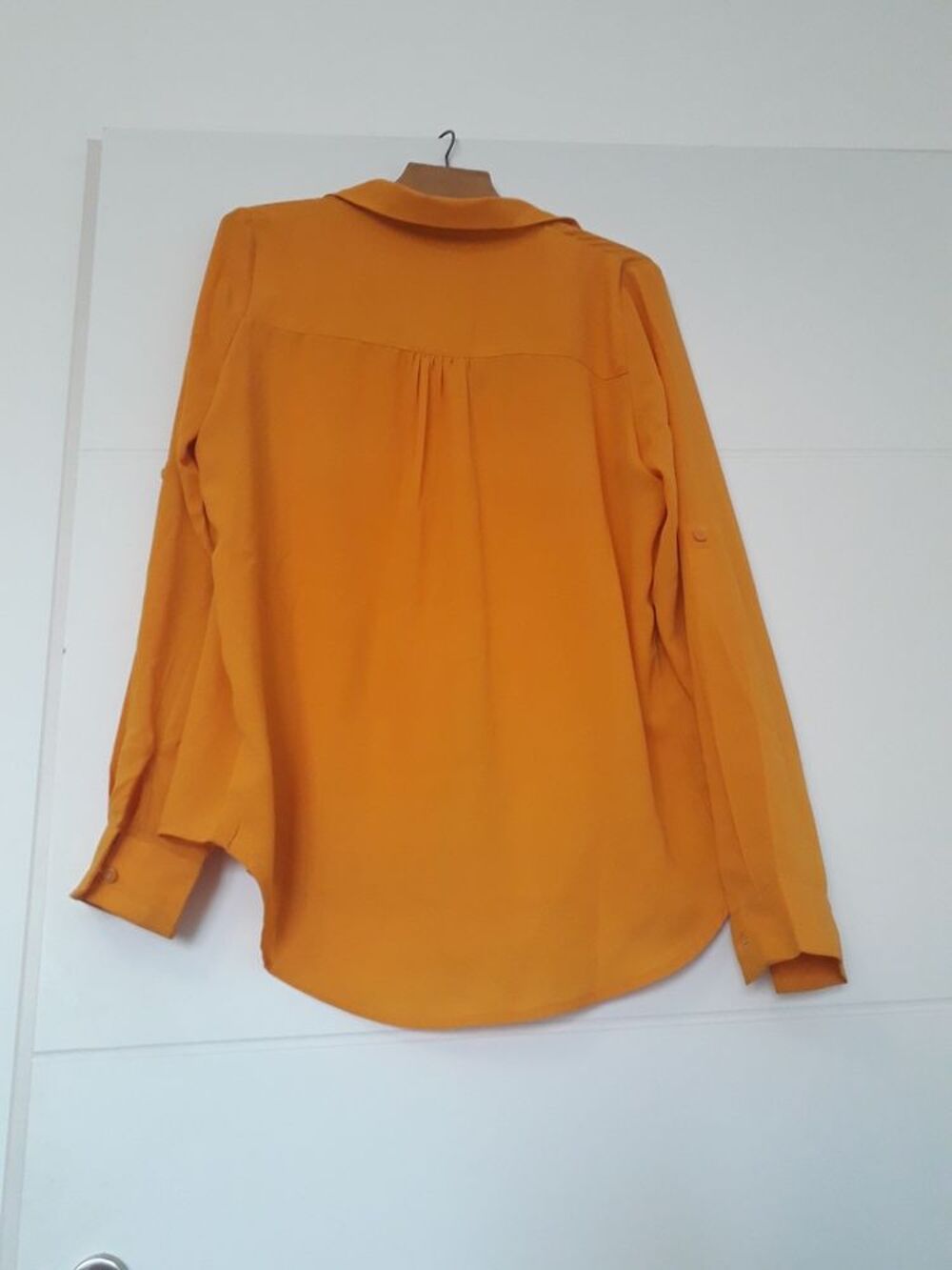Chemise Cache Cache moutarde. Vêtements