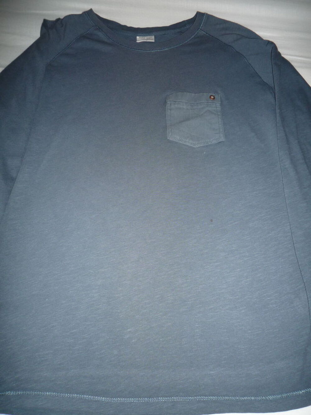 lot de t/shirts. Vêtements enfants