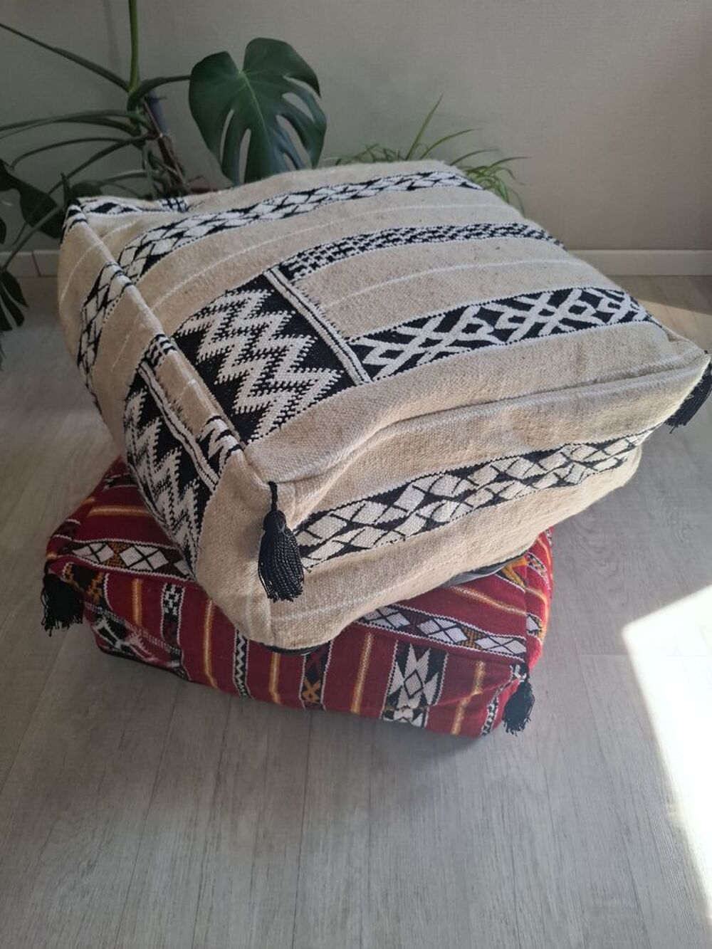 Lot 2 Poufs Berb&egrave;res Kilim 60x60 ? Rouge &amp; &Eacute;cru ? Fait Main Décoration