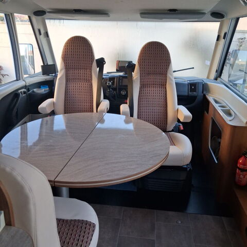 B&Uuml;RSTNER Camping car 2014 occasion Le Vivier-sur-Mer 35960