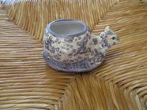 Petit escargot vide poche vintage 7 M�rignies (59)