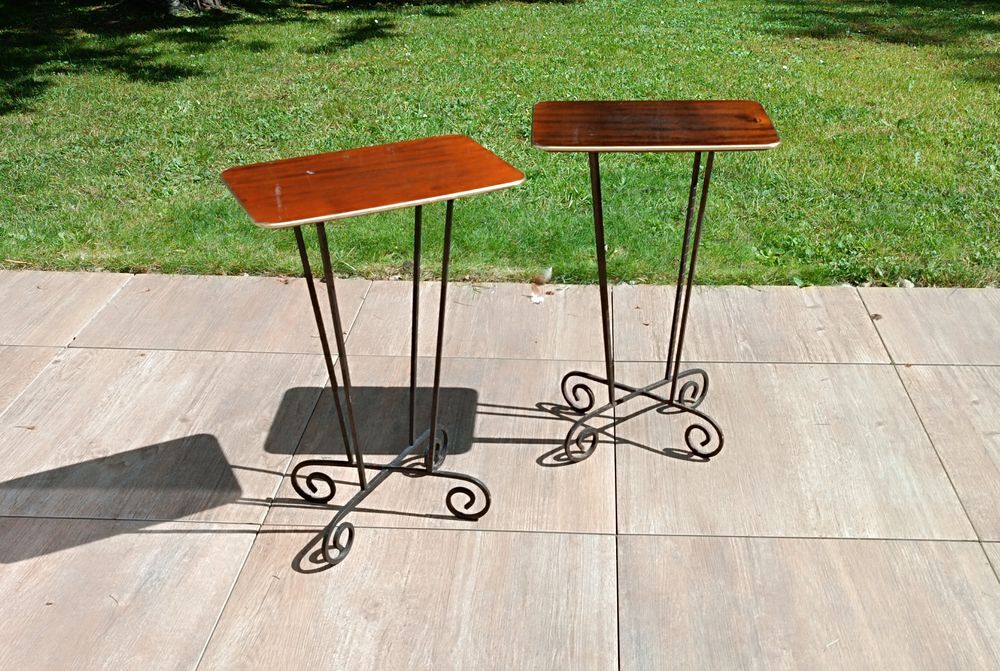 2 TABLES GUERIDON Meubles