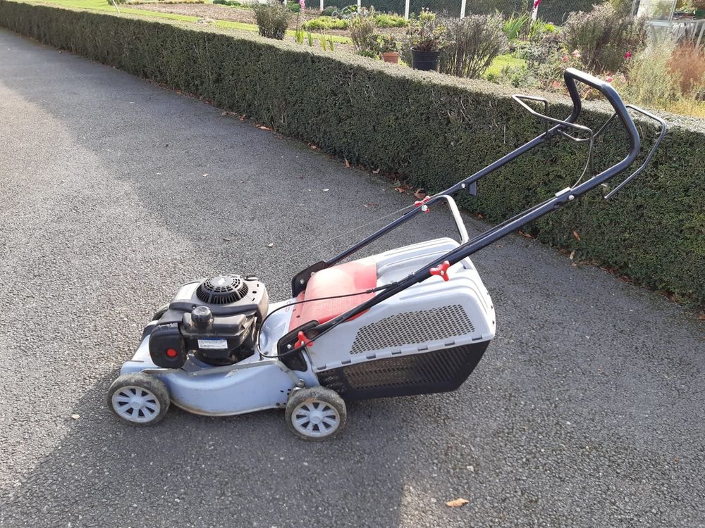 tondeuse &agrave; gazon Jardin