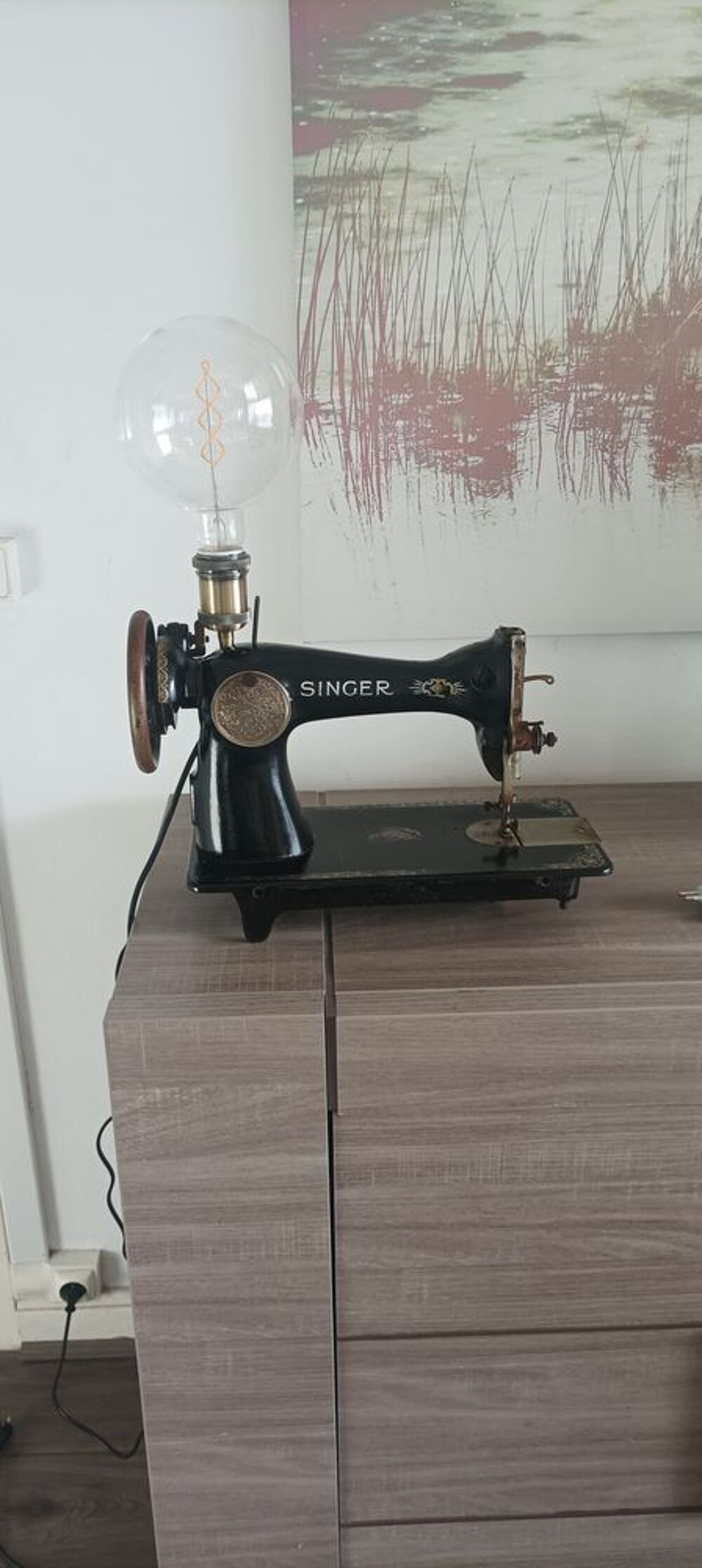 Lampe industrielle ancienne machine &agrave; coudre singer Décoration