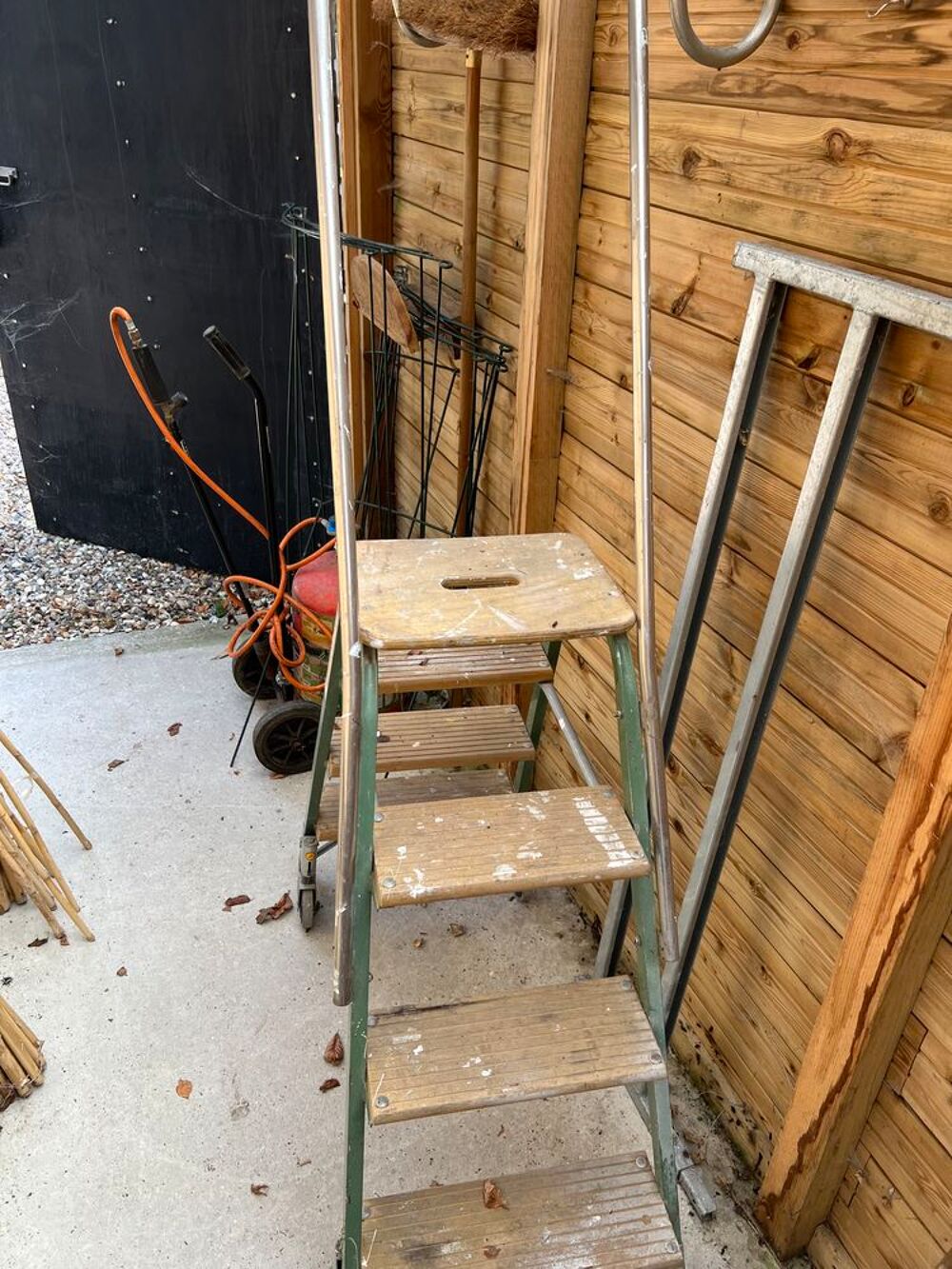Escabeau a deux faces Bricolage