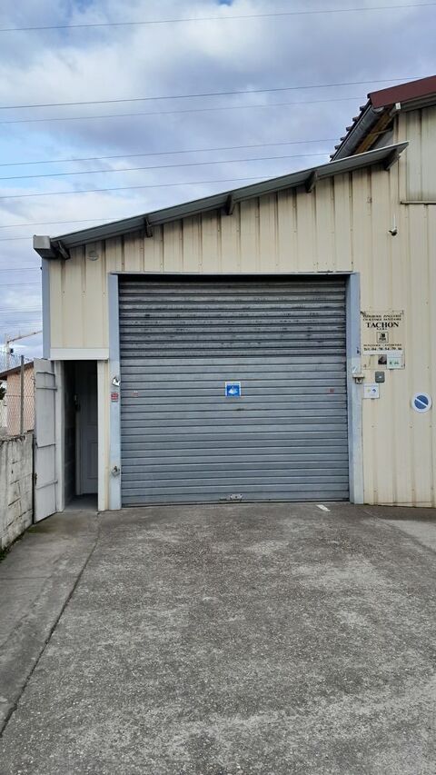  Loue local d'activité professionnel de 92 m² 860 Euro /mois 0 69780 Saint-pierre-de-chandieu