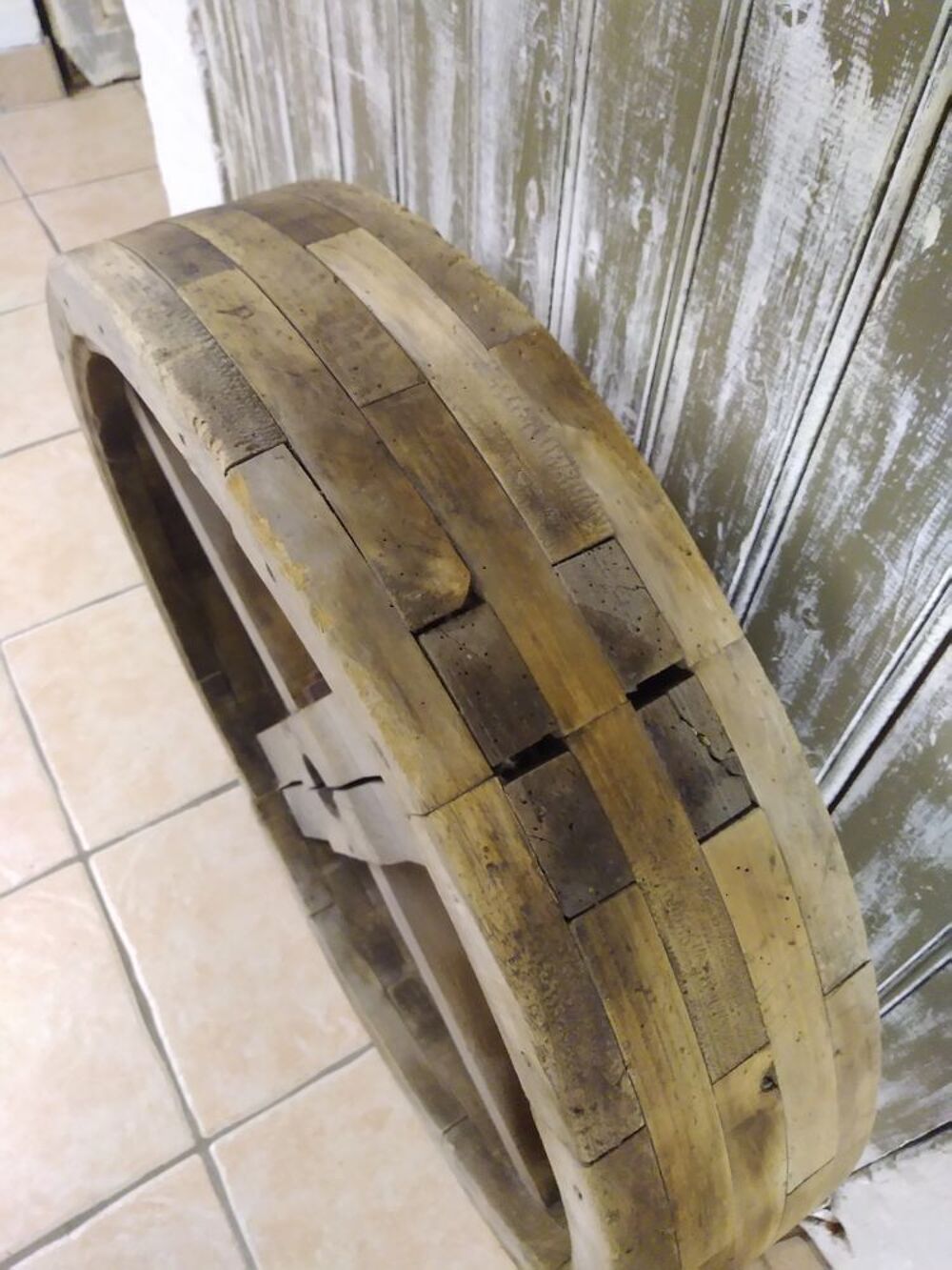 roue ou poulie ancienne en bois authentique Dcoration