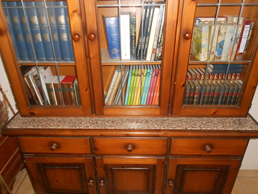 Buffet-vitrine en bois Meubles