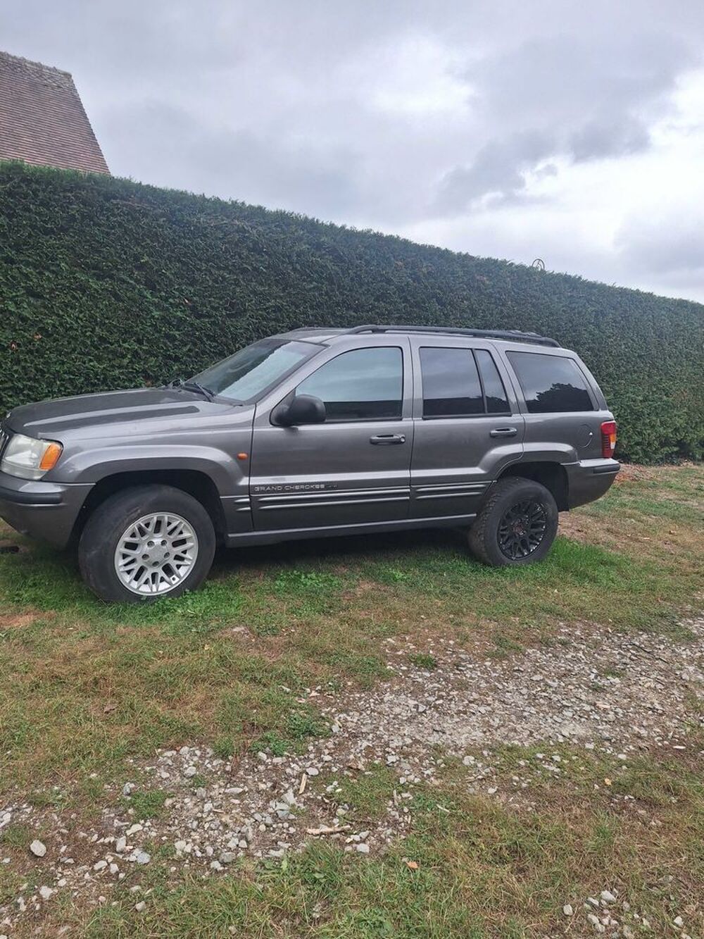 Grand Cherokee TD Laredo A 2003 occasion 27250 Juignettes