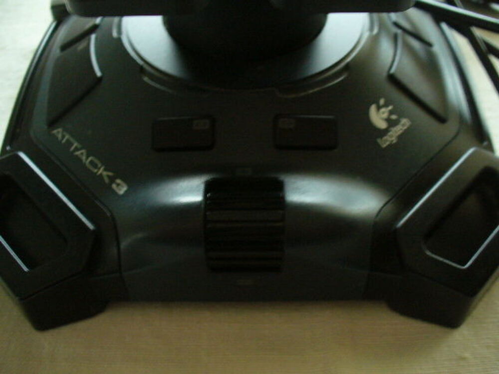 Jeu Vid&eacute;o/Ordinateur - Poign&eacute;e Logitech "Attack 3" Consoles et jeux vidéos