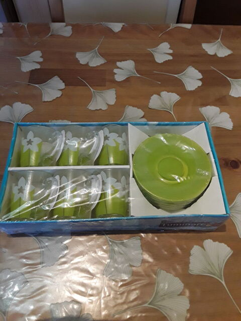 Service a cafeLuminarc Neuf 8 Faches-Thumesnil (59)