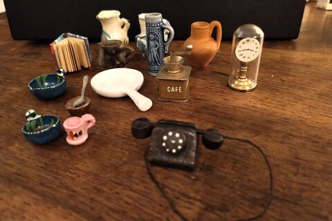 Lot d'objets miniatures 20 Paris 17 (75)