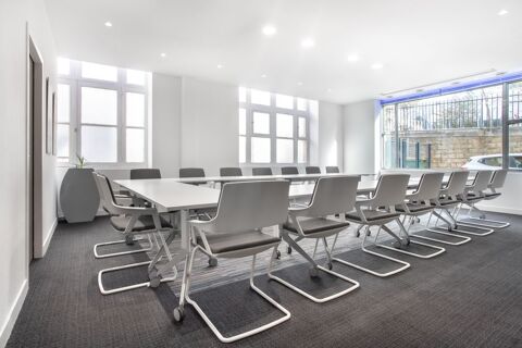 Réservez un espace de bureau ouvert pour les entreprises de toutes tailles à Nancy Gare de Nancy 2199 54000 Nancy