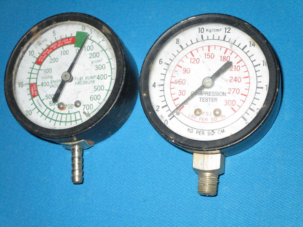 DEUX MANOMETRES COMPRESSION TESTER-FUEL PUMP PRESSURE 