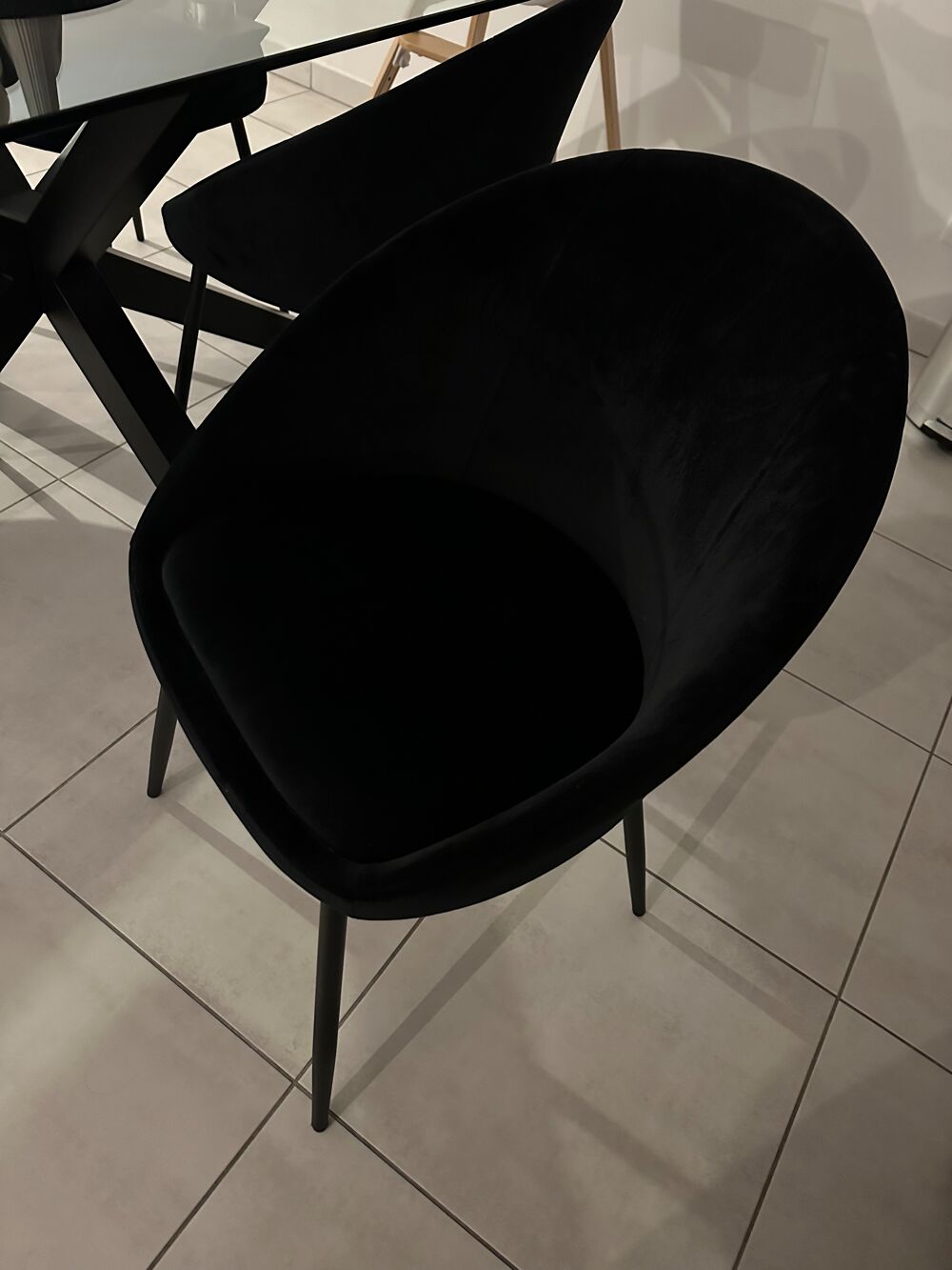 Lot 4 chaises en velours Meubles