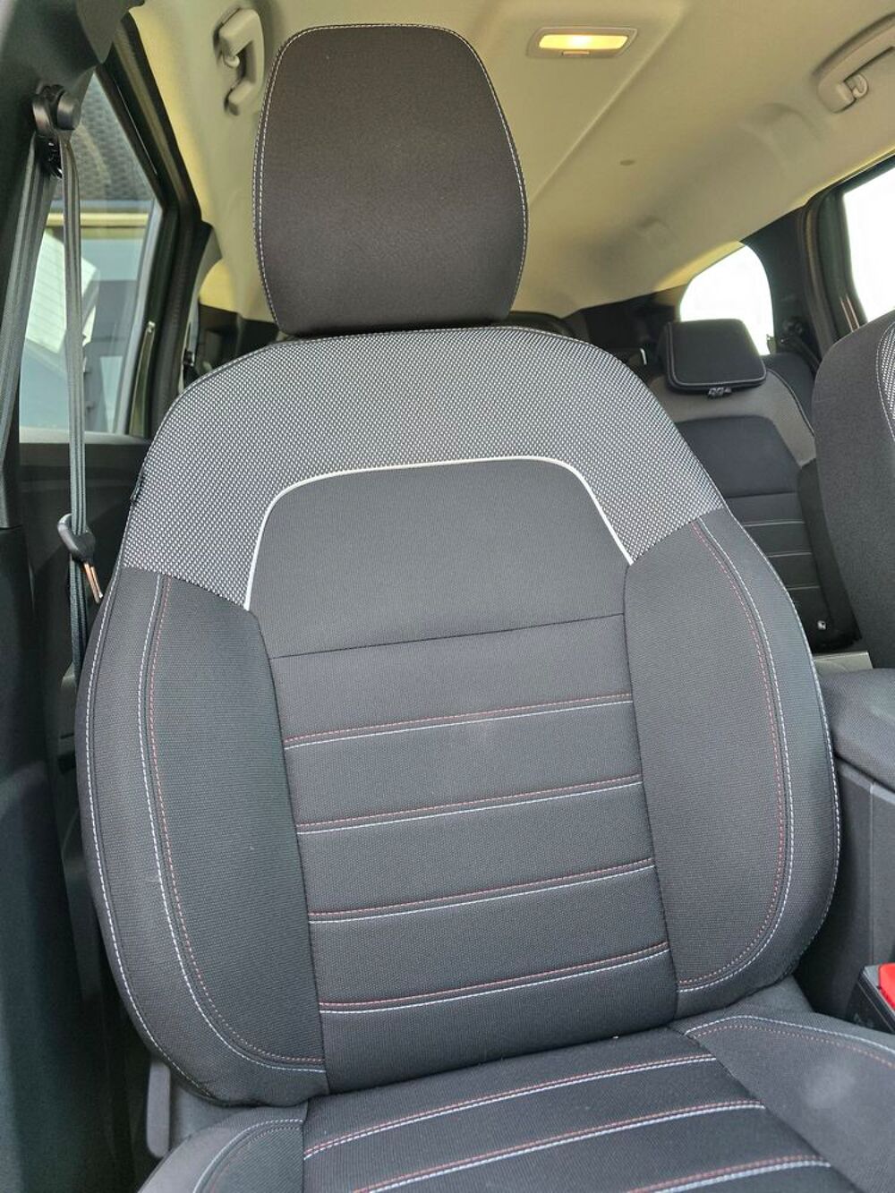 Jogger Hybrid 140 5 places Expression 2023 occasion 91410 Dourdan