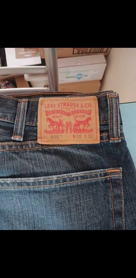 vritable Jean Lvi-Strauss 505 30 Romainville (93)