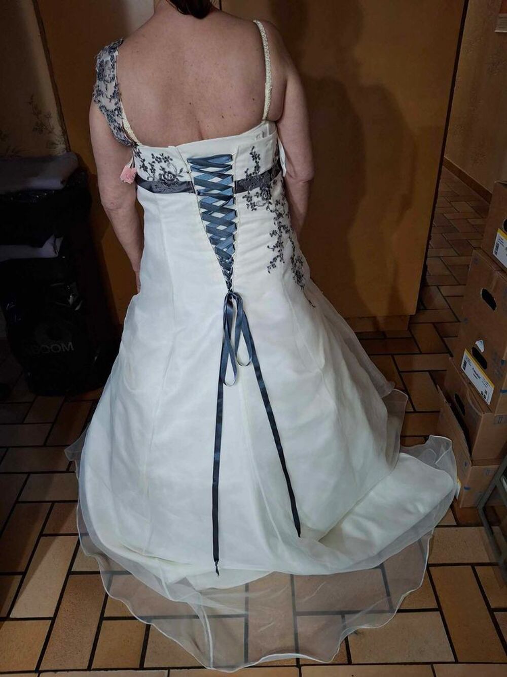 Robe de mari&eacute;e Vêtements