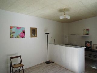 Location Appartement Appartement T3 rénové dans un immeuble classé 