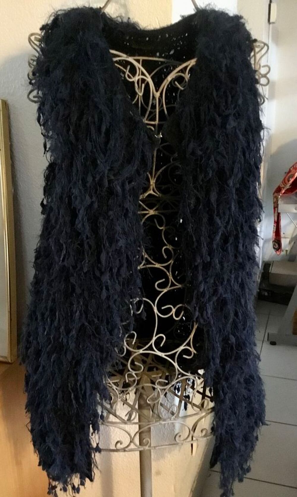 Gilet long bleu Marine sans manche, Taille M, Tr&egrave;s bon &eacute;tat, Marque Season Vêtements