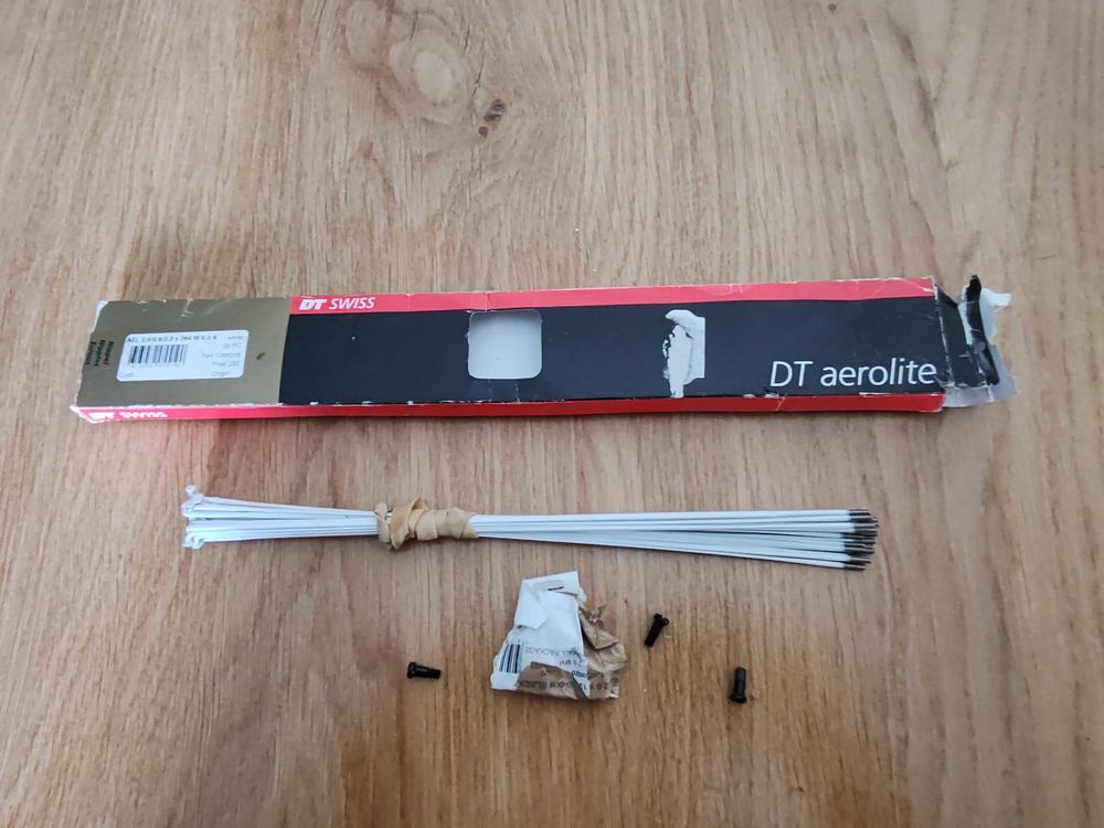 roues carbone DT swiss a boyaux Vélos