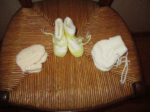 3 paires de chaussons bébé et autres articles vintage
0 Mérignies (59)
