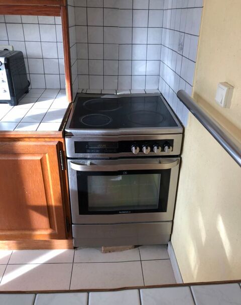 Cuisini�re �lectrique 300 Beaulieu (34)
