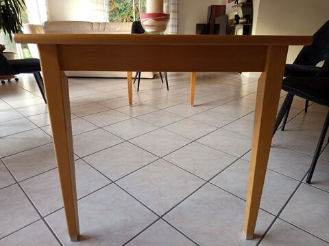 table en bois clair rectangle extensible TB �tat 289 Martinet (85)