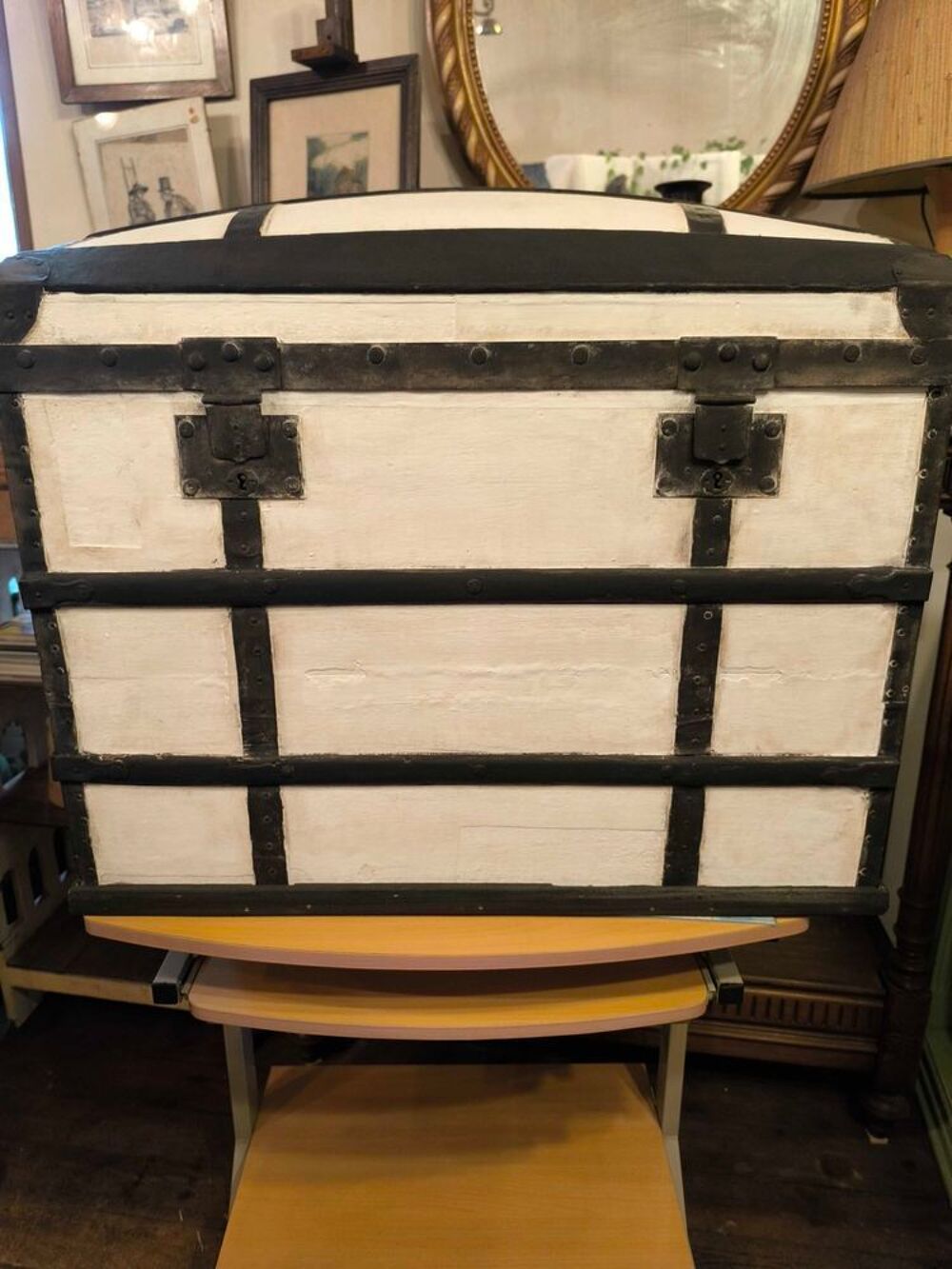 vide maison et magasin d'antiquit&eacute;s brocante Meubles