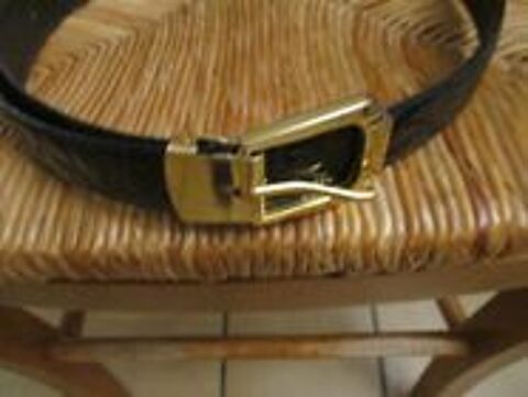 Ceinture femme noire avec grosse boucle neuve 7 Mérignies (59)