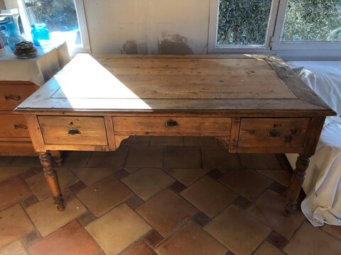 ANTIQUIT� 250 Saint-Jean-Cap-Ferrat (06)