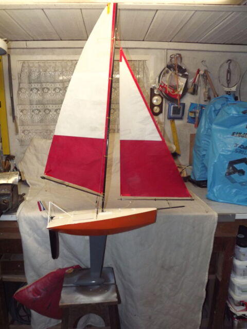 Voilier +T�l�commande 70 Chartres (28)