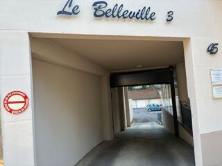  Parking / Garage à louer 12 m²