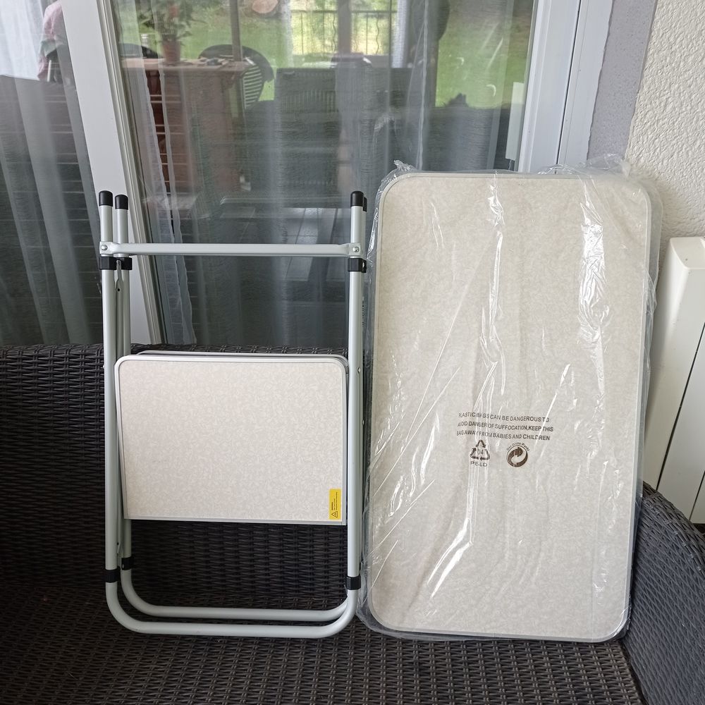 Meuble camping compact Meubles