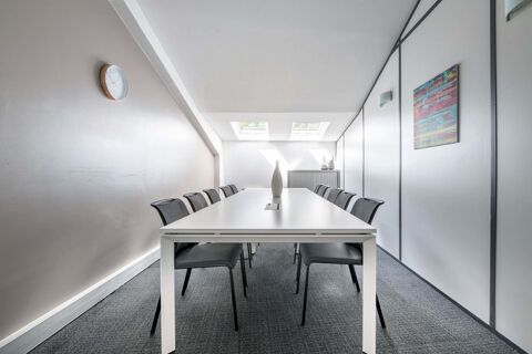 Acc&egrave;s tout inclus &agrave; des espaces de bureau professionnels pour 10 personnes &agrave; Paris Auteuil 3297 75016 Paris