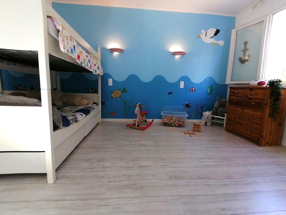 Vente Maison Villa avec piscine proche d'un supermarché à Laroque Laroque