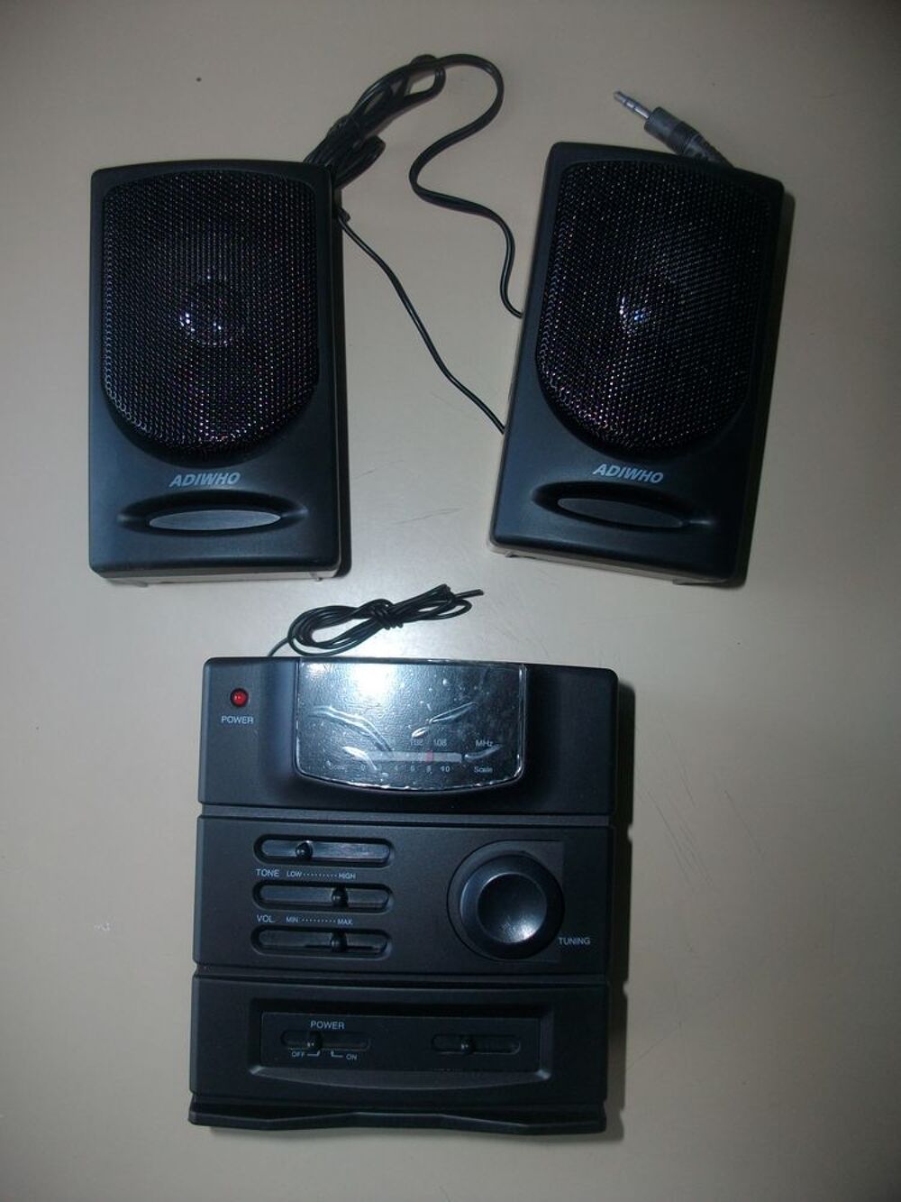 Petites Radios &agrave; Piles &agrave; 1 € et 2 € - Neuves Audio et hifi