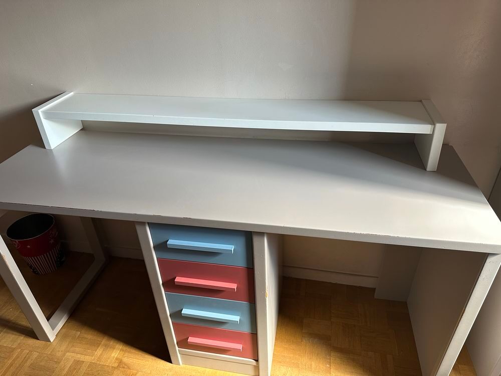 DOUBLE BUREAU ENFANT ET SON ETAGERE MARQUE ANDERS Meubles