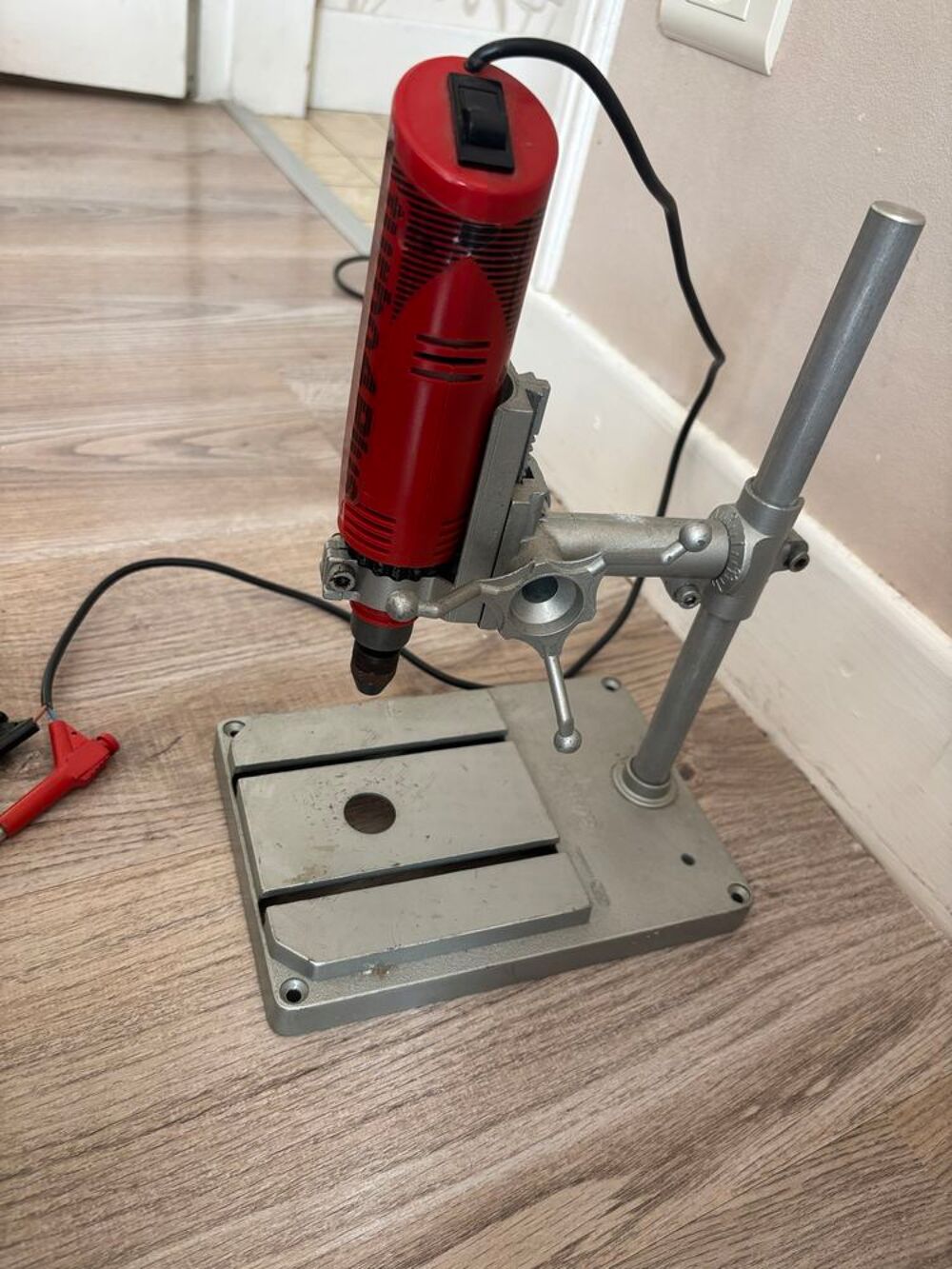 Perceuse &agrave; colonne 18V "&nbsp;turbo 4 plus&nbsp;" avec forets Bricolage