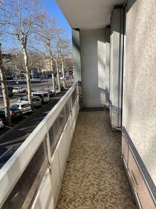  Appartement à louer 4 pièces 92 m²