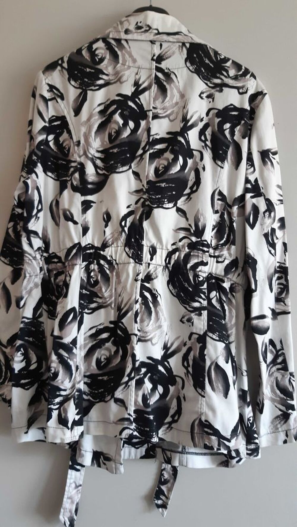 veste l&eacute;g&egrave;re Vêtements