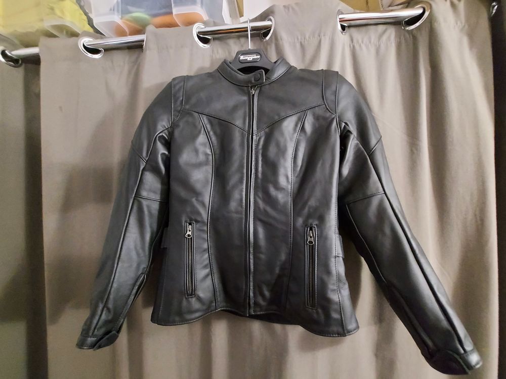 Blouson Furygan cuir mod&egrave;le Bella Vêtements