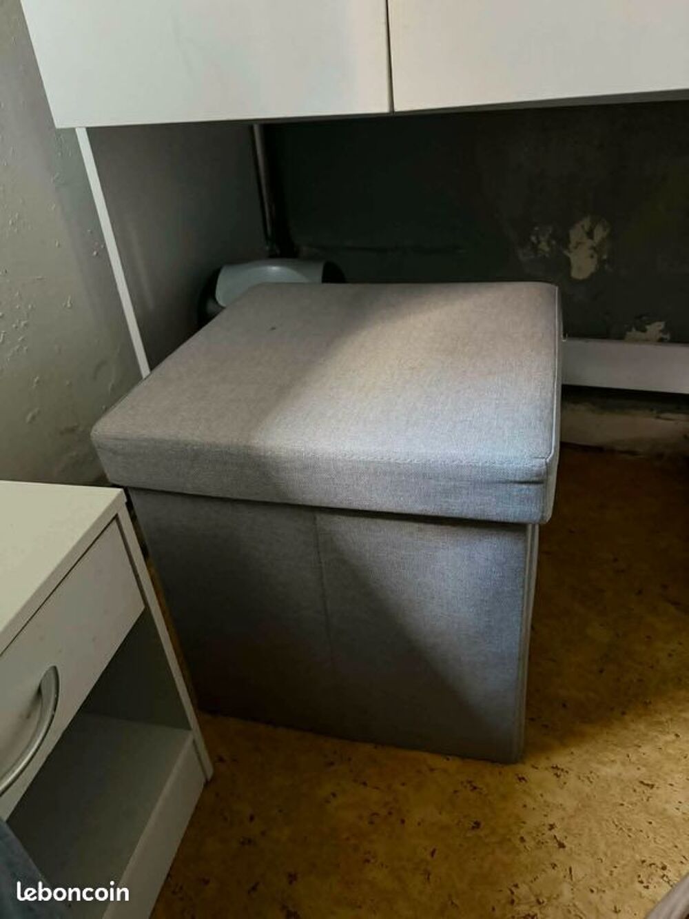 coiffeuse et coffre de rangement Meubles