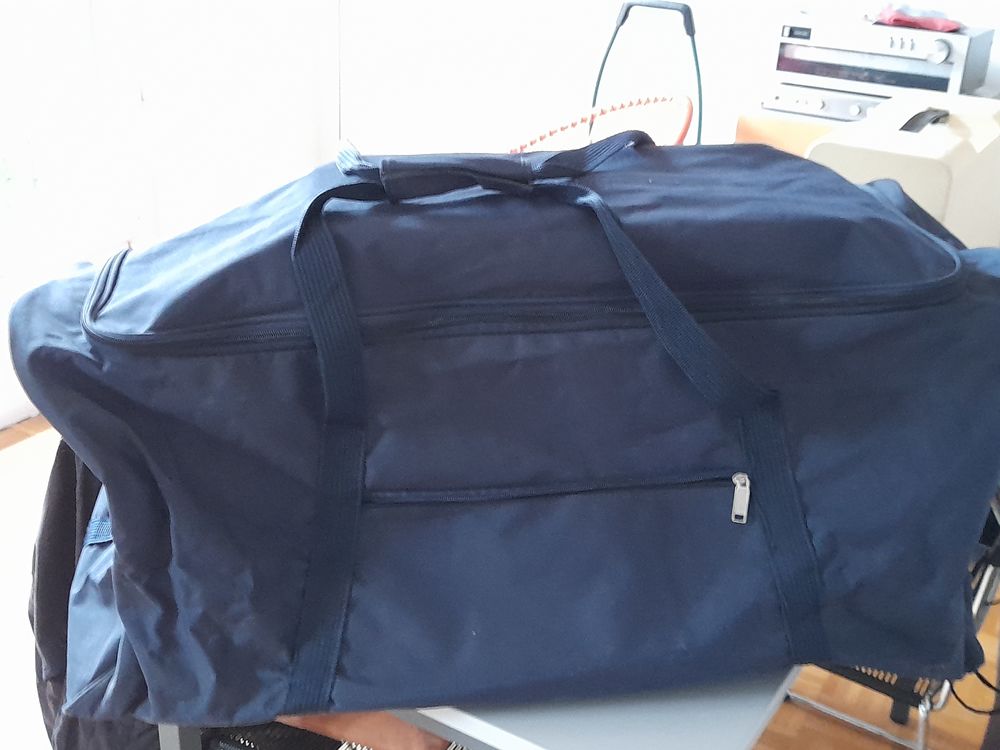 Grand sac de voyage en nylon bleu marine Maroquinerie